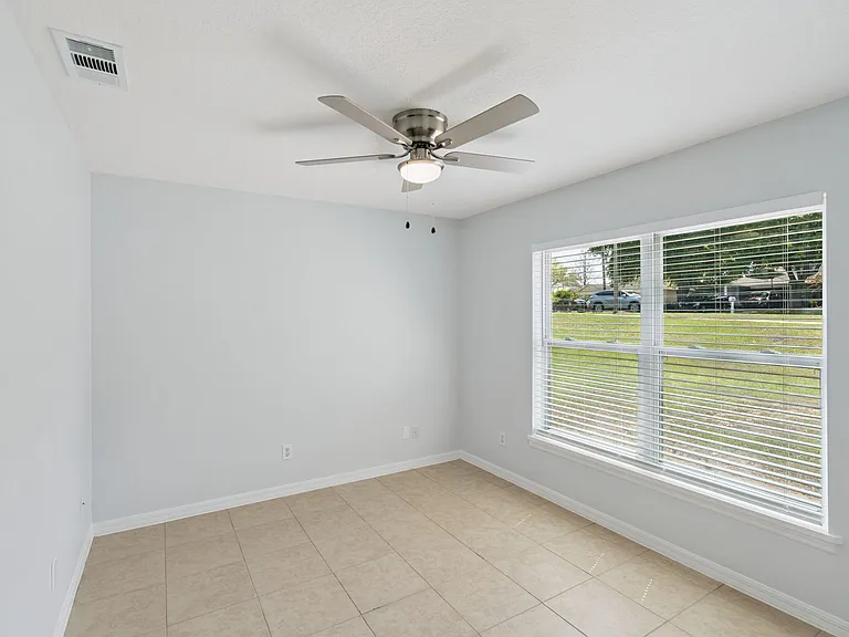 106 W Minneola St — Photo 12