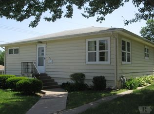 205 E 11th St, Atlantic, IA 50022