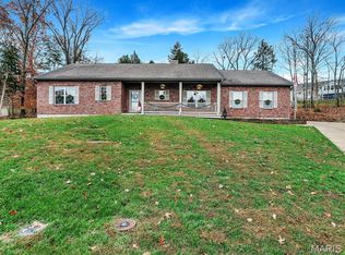 6 Broken Arrow Ct, Eureka, MO 63025