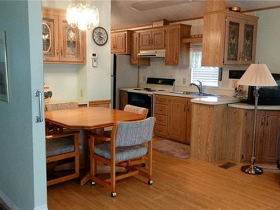 3rd image of 8547 Firwood Dr