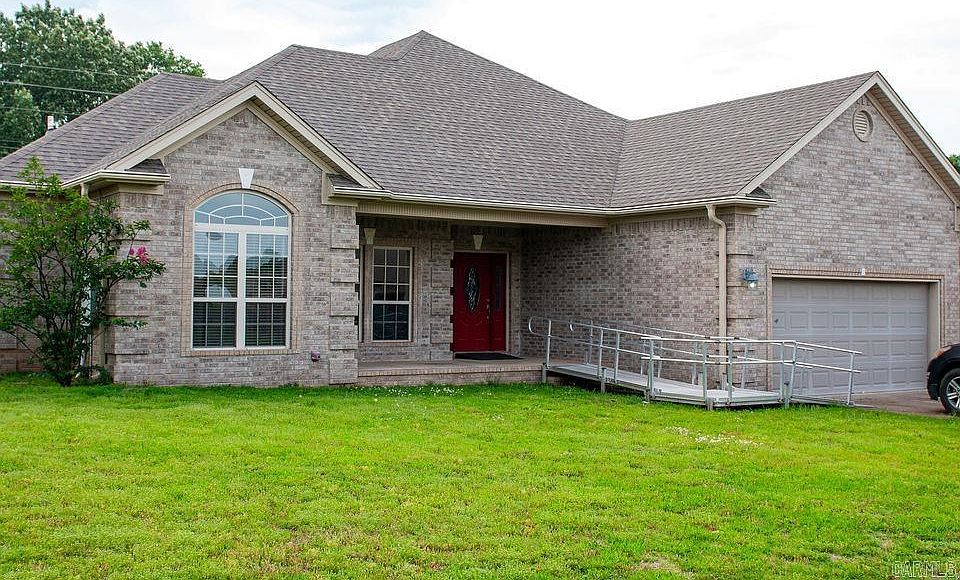 1st image of 7 Talladega Dr