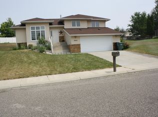 2045 Ridgeview Dr, Billings, MT 59105