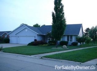 4112 Crail Rd, Champaign, IL 61822