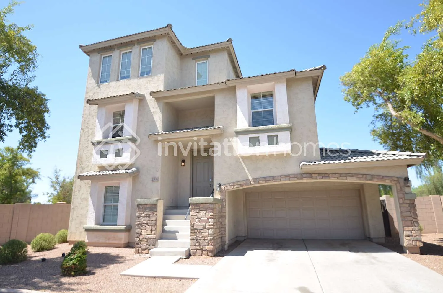116 N 66th Ln Phoenix, AZ 85043 — Photo 1