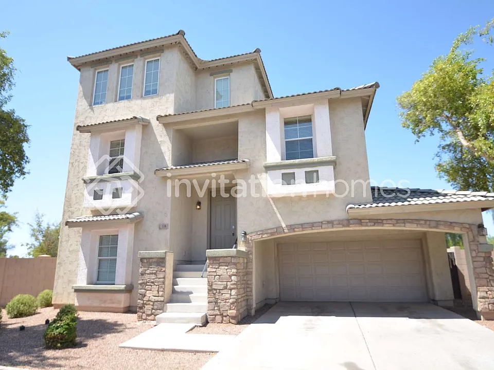 116 N 66th Ln