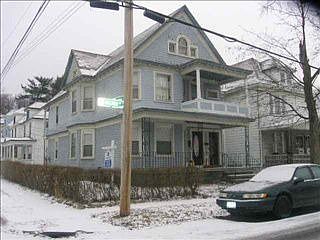 2nd image of 1827 Becker St