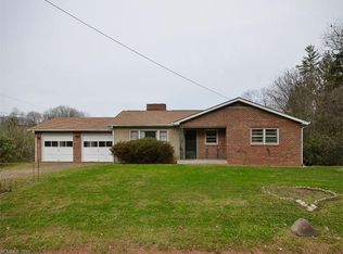 434 Terrace Dr, Canton, NC 28716