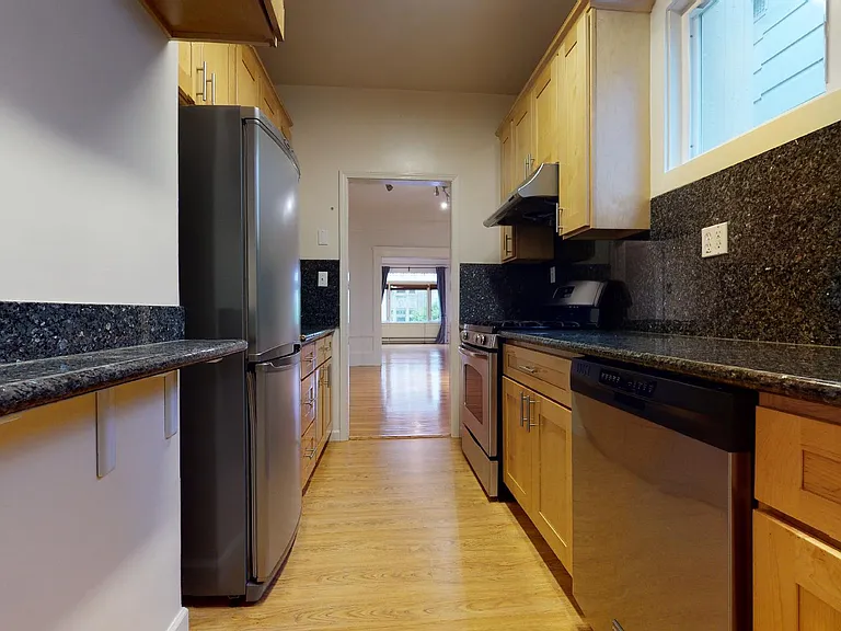 601 Stockton St #8 — Photo 6