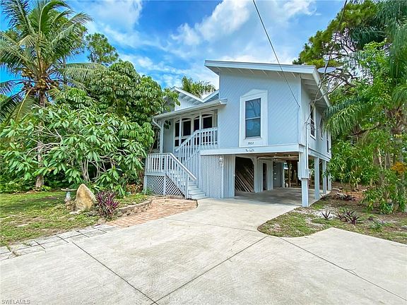 2nd image of 3822 Papaya St