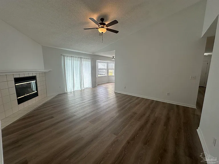 541 Batten Blvd — Photo 6