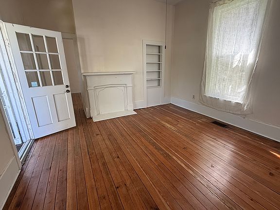 5th image of 407 SE Tuscawilla Ave