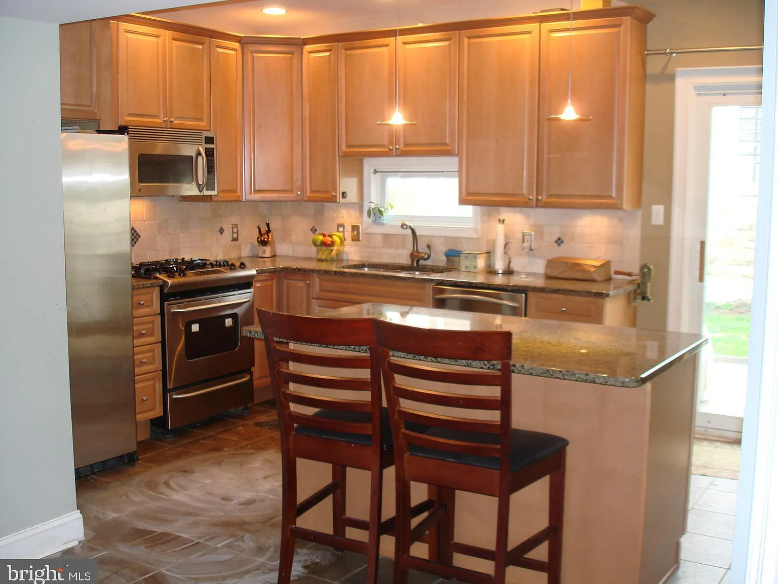3 bed, 2.5 bath, 1440 sqft, $2,800 — Photo 4