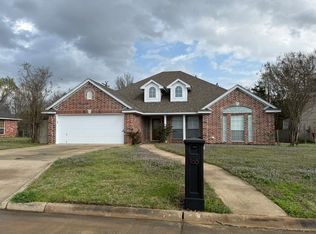 155 49th St SE, Paris, TX 75462