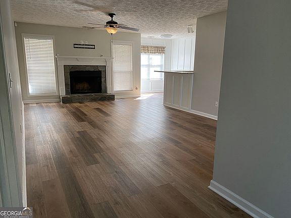 2nd image of 325 Towler Dr