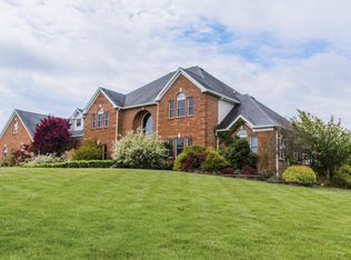 8 Hope Dr, Millstone Township, NJ 08510
