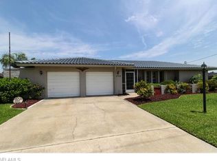 2723 Archer Pkwy E, Cape Coral, FL 33904