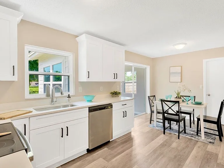 513 Falkirk Ave — Photo 12