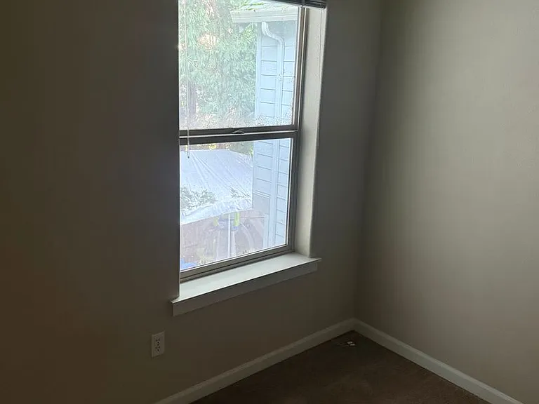 4084 Aden Pl NE — Photo 26