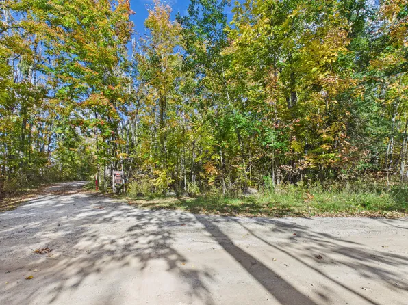 9067 Camp 3 Rd, Atlanta, MI 49709