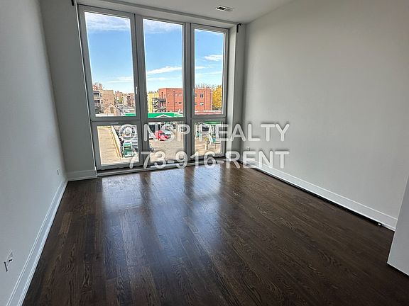 4th image of 5139 N Broadway St APT 303