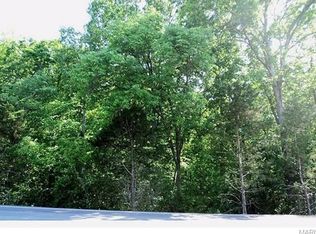 1081 Bieker Rd, Washington, MO 63090