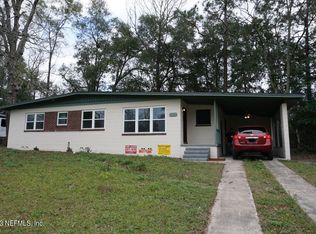 1227 Skye Dr E, Jacksonville, FL 32221