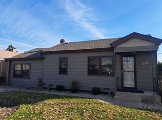 7807 Parkside Ave, Burbank, IL 60459