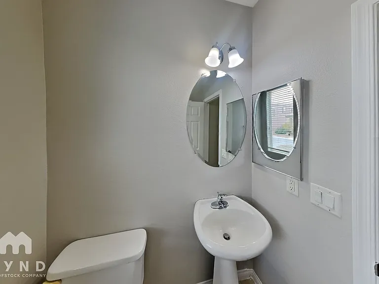 6686 Cloverstone Ct — Photo 18