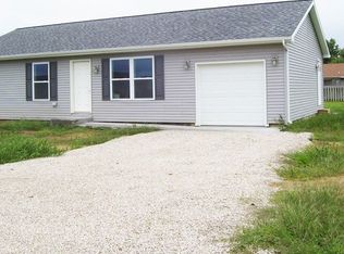 315 Settlers Trl, Braceville, IL 60407