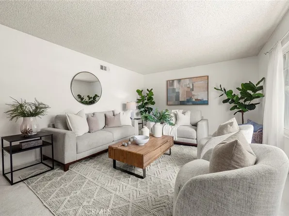 723 Rainbow Dr, Glendora, CA 91741