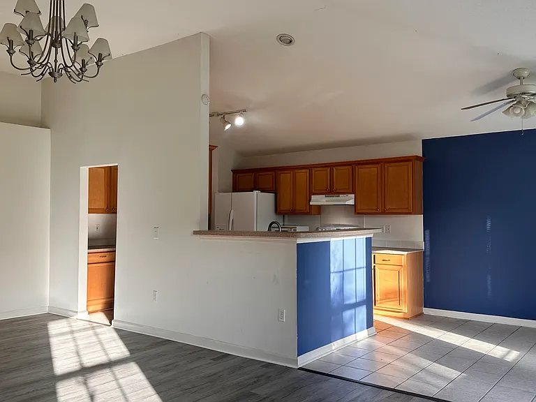 3929 Winthrop Dr — Photo 5