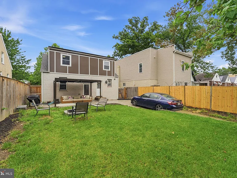 517 Lebaum St SE — Photo 56