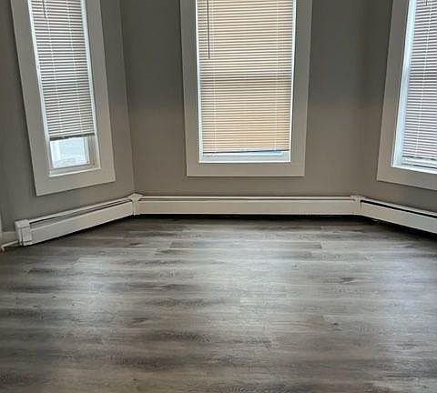 3rd image of 105 Bellevue Ave APT 2