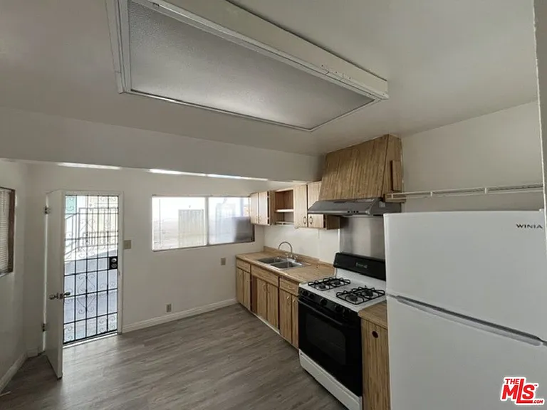 2371 Edgewater Ter — Photo 6