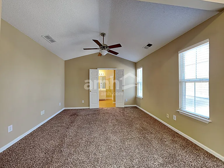 205 Fairview Lake Way — Photo 10