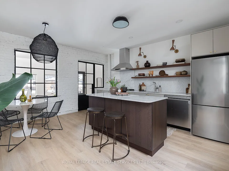 1752A Saint Clair Ave W