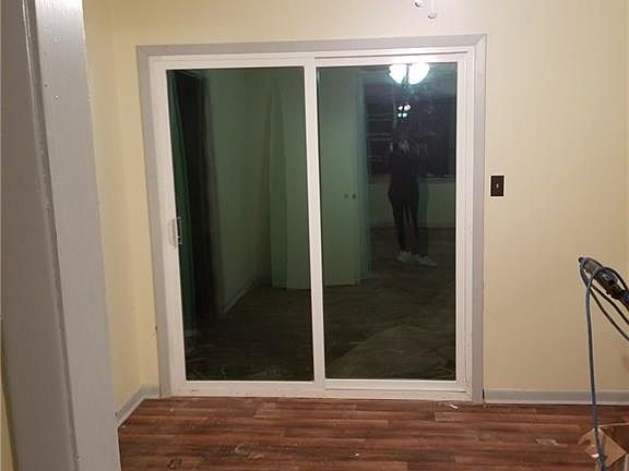 5th image of 747 Deanna Dr