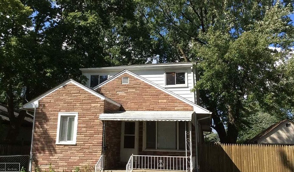 1st image of 344 W Goulson Ave