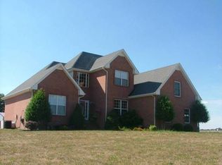 5238 E Robertson Rd, Cross Plains, TN 37049