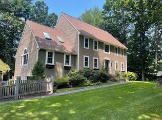 2 State Tree Cir, Londonderry, NH 03053