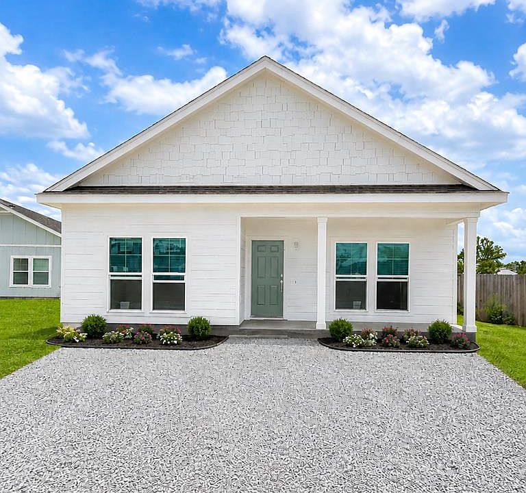 1st image of 126 Gulf Terrace Ln