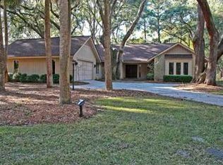 7 Romerly Rd, Savannah, GA 31411