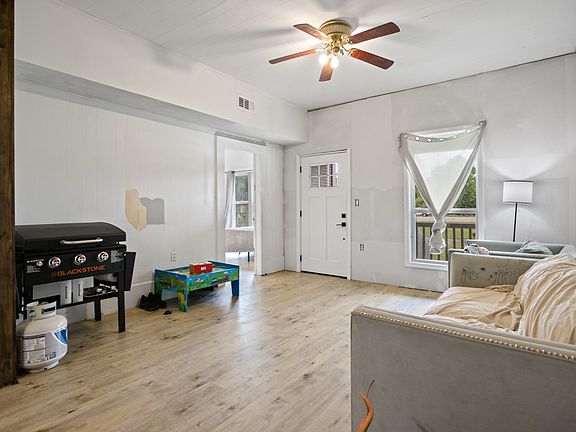 5th image of 4670 Texas Ave #49