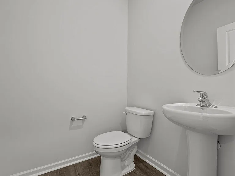 1025 Queensland Ln — Photo 6