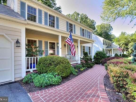 2nd image of 5613 Bakersville Ln