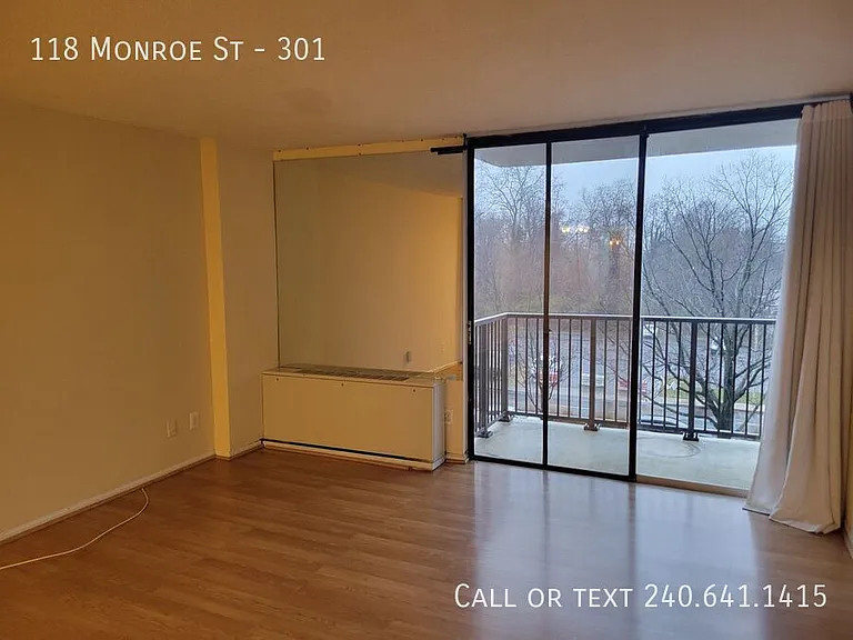 118 Monroe St #301 — Photo 2