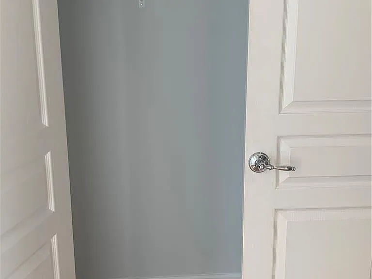 1859 Hemming Way S — Photo 5