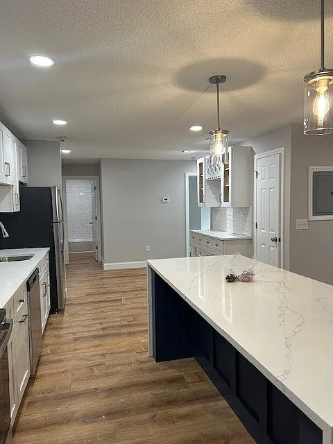 Royale Apartments — Photo 2