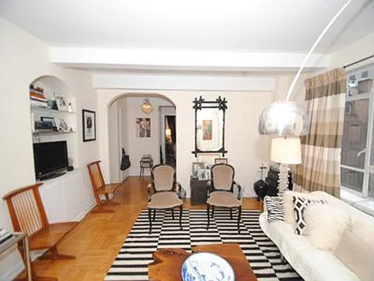 Rented by Buchbinder & Warren | media 24