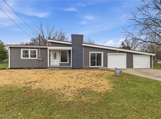 266 Barnes Dr, Tallmadge, OH 44278